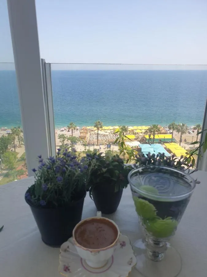 Antalya Konyaaltinda Muhtesem Gemi Ev Apartment