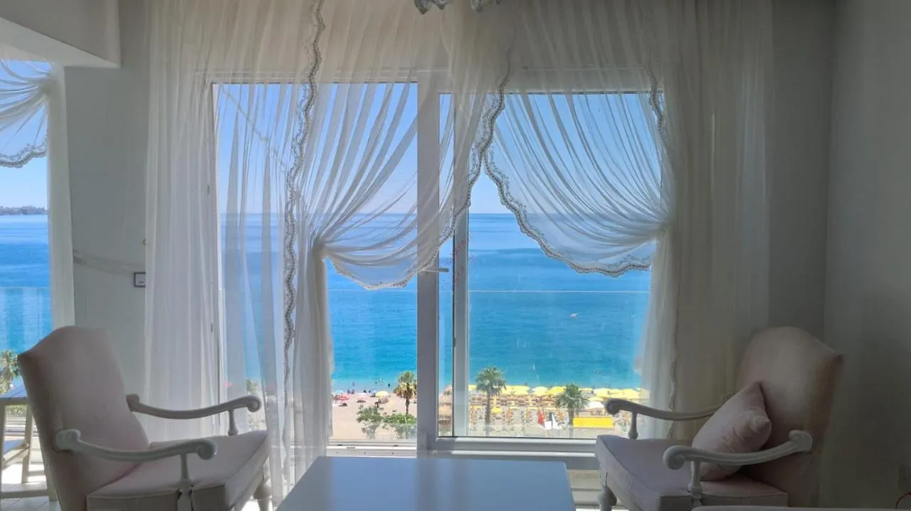 Antalya Konyaaltinda Muhtesem Gemi Ev Apartment