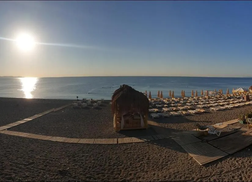 Antalya Konyaaltinda Muhtesem Gemi Ev Apartment