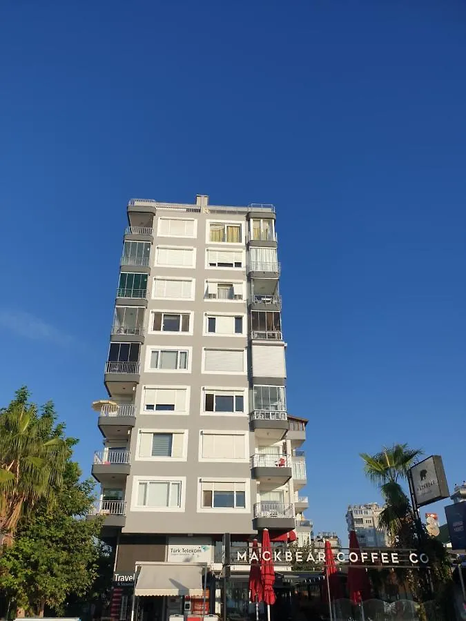 Antalya Konyaaltinda Muhtesem Gemi Ev Apartment